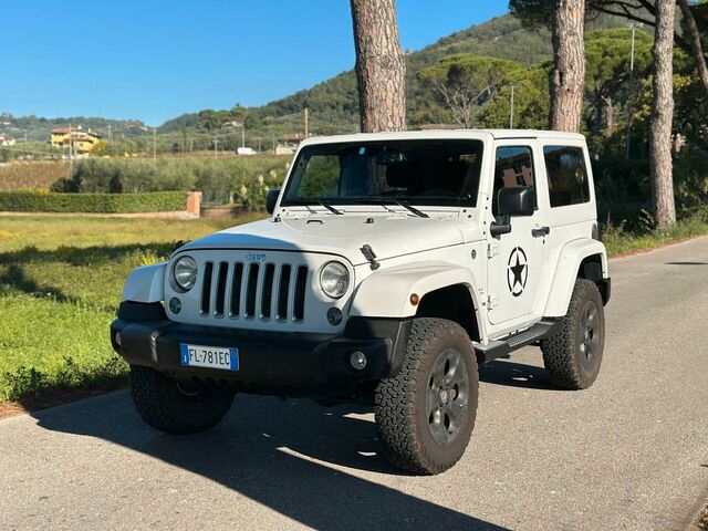 Джип Вранглер 2017 в Европе на Automoto.ua Белый Джип Вранглер, объемом двигателя 2.78 л и пробегом 111 тыс. км за 32200 $, фото 10 на Automoto.ua