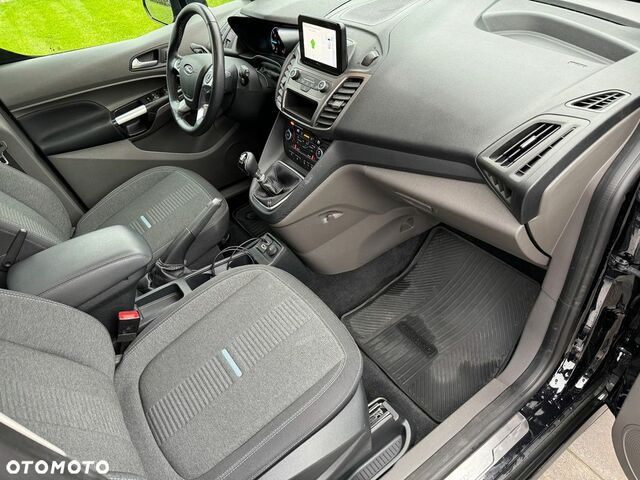 Форд Tourneo Connect Grand, об'ємом двигуна 1.5 л та пробігом 46 тис. км за 25238 $, фото 4 на Automoto.ua