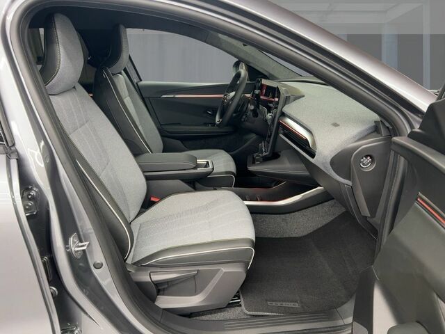 Рено Scenic E-TECH 2025 в Европе на Automoto.ua Серый Рено Scenic E-TECH, объемом двигателя 0 л и пробегом 6 тыс. км за 51785 $, фото 7 на Automoto.ua