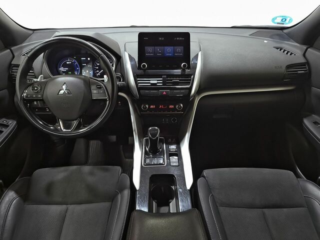 Міцубісі Eclipse Cross 2022 у Європі на Automoto.ua Білий Міцубісі Eclipse Cross, об'ємом двигуна 2.36 л та пробігом 62 тис. км за 25195 $, фото 5 на Automoto.ua