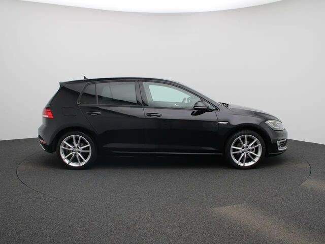 Фольксваген e-Golf 2020 у Європі на Automoto.ua Чорний Фольксваген e-Golf, об'ємом двигуна 0 л та пробігом 67 тис. км за 16263 $, фото 7 на Automoto.ua