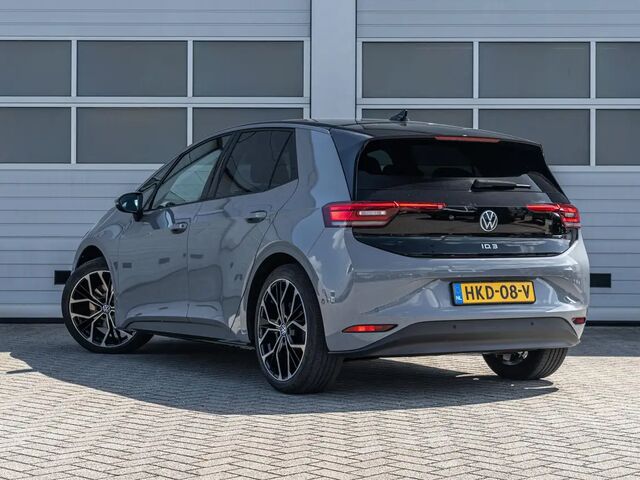 Фольксваген ID.3 2025 в Европе на Automoto.ua Серый Фольксваген ID.3, объемом двигателя 0 л и пробегом 5 тыс. км за 47119 $, фото 9 на Automoto.ua