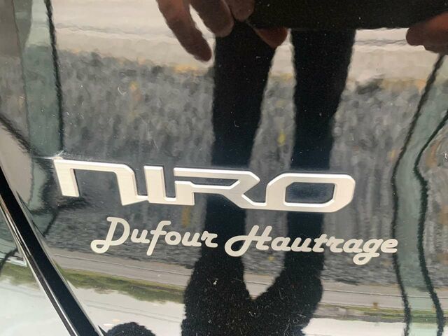 Черный Киа e-Niro, объемом двигателя 0 л и пробегом 11 тыс. км за 42015 $, фото 4 на Automoto.ua