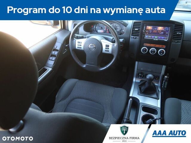 Ніссан Навара, об'ємом двигуна 2.49 л та пробігом 95 тис. км за 13607 $, фото 7 на Automoto.ua