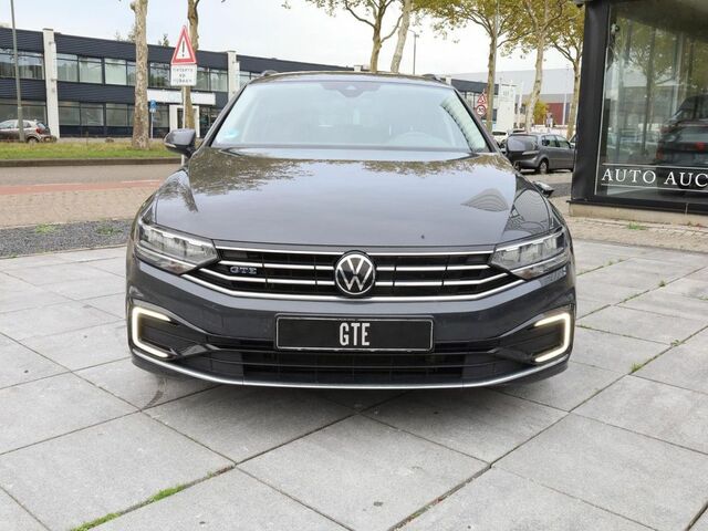 Фольксваген Пассат Вариант 2021 в Европе на Automoto.ua Серый Фольксваген Пассат Вариант, объемом двигателя 1.4 л и пробегом 141 тыс. км за 19355 $, фото 24 на Automoto.ua