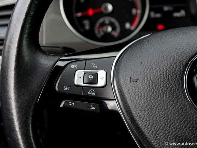 Фольксваген Гольф Спортсван 2018 в Европе на Automoto.ua Серый Фольксваген Гольф Спортсван, объемом двигателя 1 л и пробегом 62 тыс. км за 16950 $, фото 13 на Automoto.ua