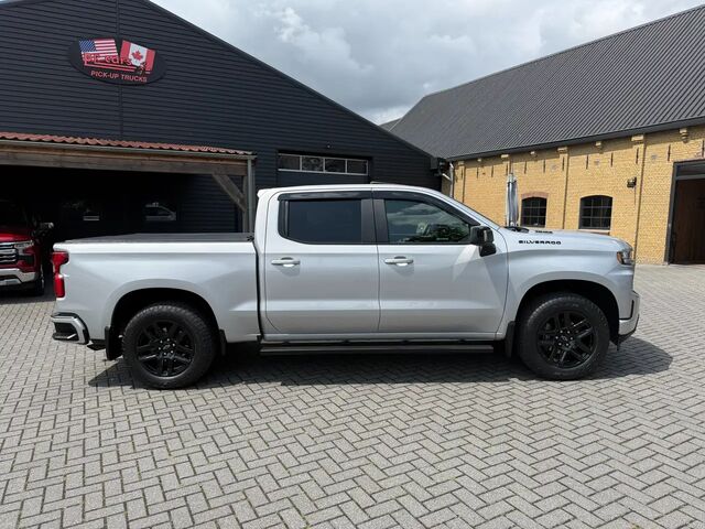 Шевроле Сильверадо 2021 в Европе на Automoto.ua Серый Шевроле Сильверадо, объемом двигателя 3 л и пробегом 148 тыс. км за 48792 $, фото 1 на Automoto.ua