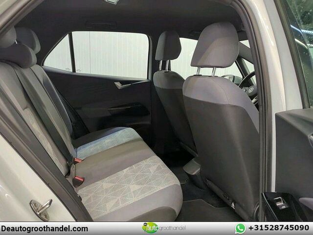 Фольксваген ID.3 2020 в Европе на Automoto.ua Белый Фольксваген ID.3, объемом двигателя 0 л и пробегом 146 тыс. км за 14762 $, фото 28 на Automoto.ua