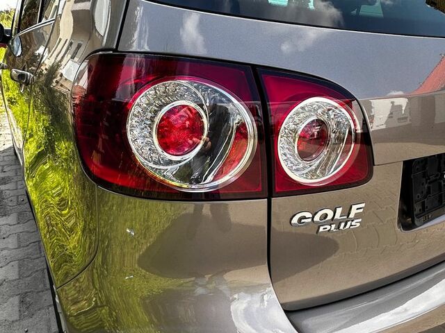 Фольксваген Golf Plus, об'ємом двигуна 1.2 л та пробігом 93 тис. км за 6458 $, фото 14 на Automoto.ua