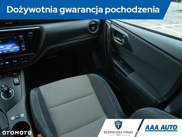 Тойота Ауріс, об'ємом двигуна 1.8 л та пробігом 80 тис. км за 15551 $, фото 8 на Automoto.ua