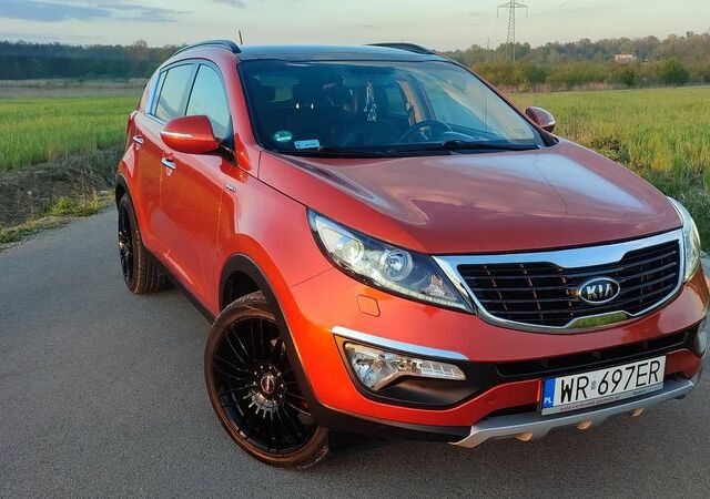 Кіа Sportage, об'ємом двигуна 2 л та пробігом 178 тис. км за 10799 $, фото 10 на Automoto.ua