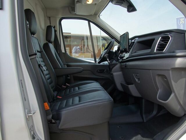 Сірий Форд Транзит, об'ємом двигуна 2 л та пробігом 1 тис. км за 64564 $, фото 22 на Automoto.ua