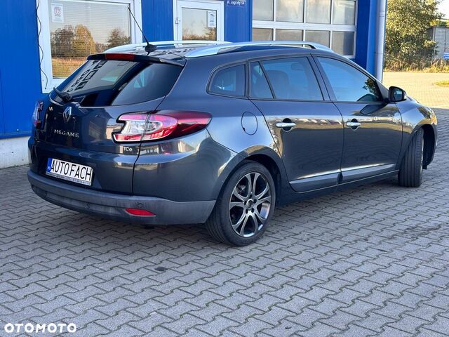 Рено Меган 2010 в Европе на Automoto.ua Черный Рено Меган, объемом двигателя 1 л и пробегом 164 тыс. км за 4093 $, фото 3 на Automoto.ua