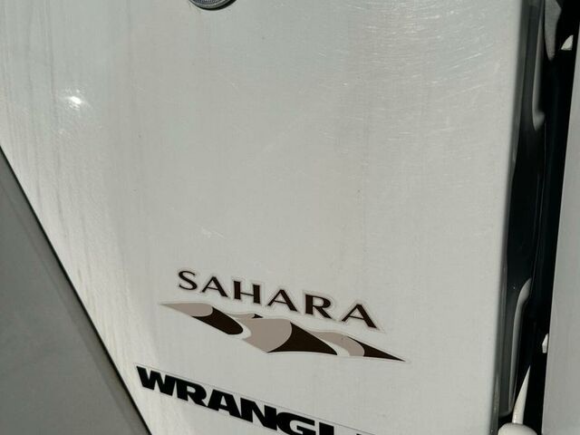 Джип Вранглер 2017 в Европе на Automoto.ua Белый Джип Вранглер, объемом двигателя 2.78 л и пробегом 111 тыс. км за 32200 $, фото 8 на Automoto.ua