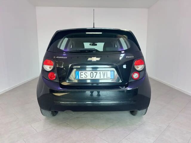 Шевроле Авео 2013 в Европе на Automoto.ua Черный Шевроле Авео, объемом двигателя 1.23 л и пробегом 129 тыс. км за 5587 $, фото 6 на Automoto.ua