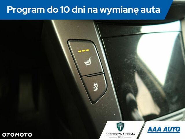 Хендай і40, об'ємом двигуна 1.69 л та пробігом 129 тис. км за 11879 $, фото 18 на Automoto.ua