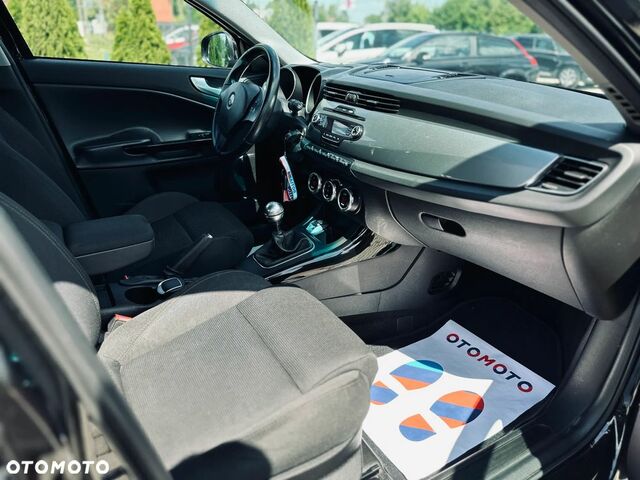 Альфа Ромео Giulietta 2011 у Європі на Automoto.ua Коричневий Альфа Ромео Giulietta, об'ємом двигуна 1 л та пробігом 210 тис. км за 19700 $, фото 17 на Automoto.ua