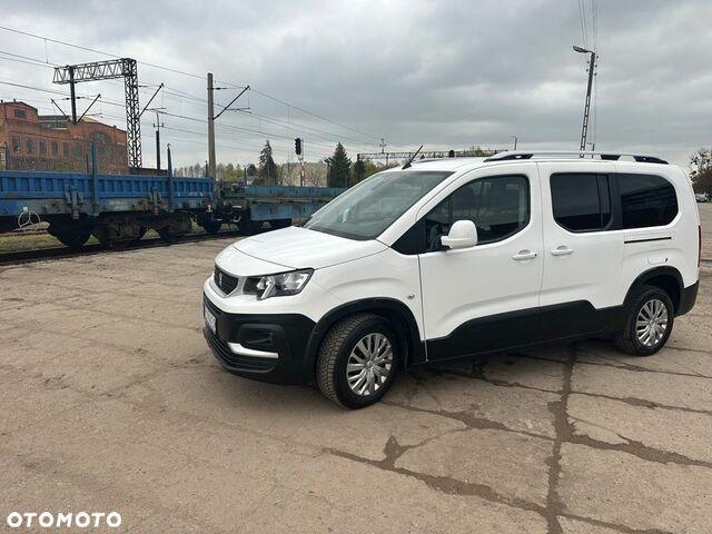 Пежо Rifter, об'ємом двигуна 1.5 л та пробігом 153 тис. км за 14838 $, фото 7 на Automoto.ua