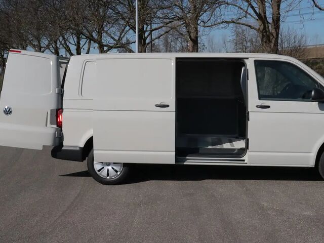 Фольксваген T6.1 Transporter 2024 в Европе на Automoto.ua Серый Фольксваген T6.1 Transporter, объемом двигателя 1.97 л и пробегом 41 тыс. км за 47890 $, фото 5 на Automoto.ua