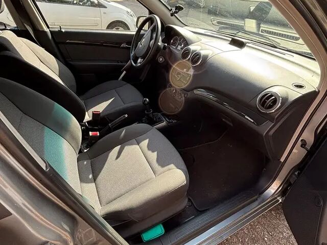 Шевроле Авео 2011 в Европе на Automoto.ua Серый Шевроле Авео, объемом двигателя 1.21 л и пробегом 71 тыс. км за 7004 $, фото 6 на Automoto.ua