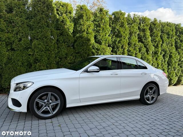 Мерседес Ц-Клас 2018 у Європі на Automoto.ua Білий Мерседес Ц-Клас, об'ємом двигуна 1 л та пробігом 97 тис. км за 23003 $, фото 1 на Automoto.ua