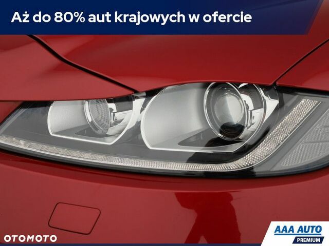 Ягуар Ф-Пейс, объемом двигателя 2 л и пробегом 85 тыс. км за 26566 $, фото 23 на Automoto.ua