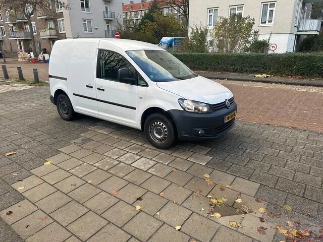 Фольксваген Кадди 2015 в Европе на Automoto.ua Фольксваген Кадди, объемом двигателя 1.6 л и пробегом 264 тыс. км за 6218 $, фото 2 на Automoto.ua