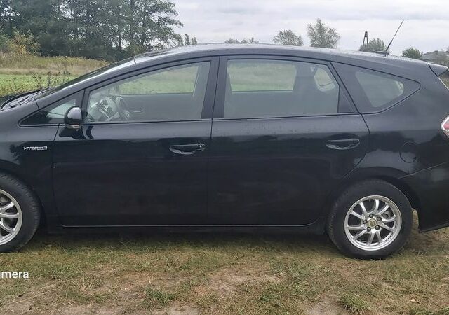 Тойота Prius Plus, объемом двигателя 1.8 л и пробегом 205 тыс. км за 13575 $, фото 4 на Automoto.ua