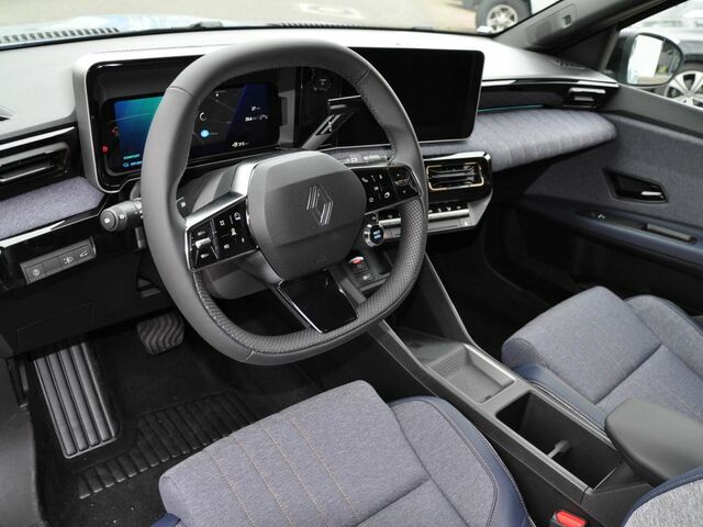 Рено R 4 2025 в Европе на Automoto.ua Синий Рено R 4, объемом двигателя 0 л и пробегом 400 тыс. км за 41440 $, фото 9 на Automoto.ua