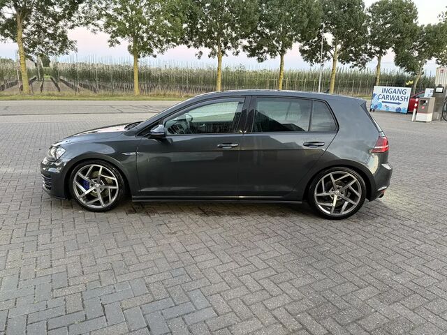 Фольксваген Гольф 2015 у Європі на Automoto.ua Сірий Фольксваген Гольф, об'ємом двигуна 1.4 л та пробігом 263 тис. км за 14424 $, фото 14 на Automoto.ua