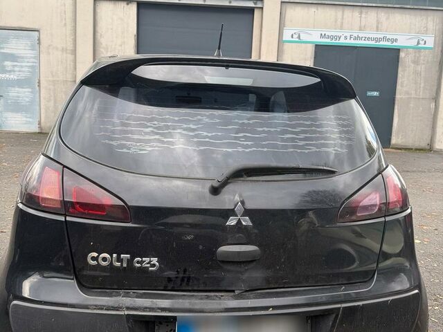 Мицубиси Кольт 2007 в Европе на Automoto.ua Черный Мицубиси Кольт, объемом двигателя 0 л и пробегом 186 тыс. км за 850 $, фото 2 на Automoto.ua