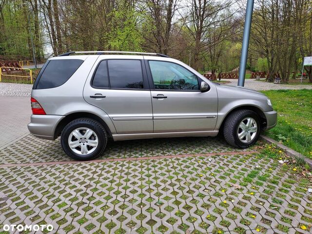 Мерседес ML-Class, об'ємом двигуна 2.69 л та пробігом 174 тис. км за 6479 $, фото 2 на Automoto.ua