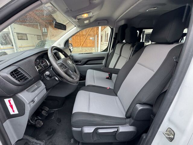 Тойота Proace Verso 2019 у Європі на Automoto.ua Білий Тойота Proace Verso, об'ємом двигуна 1.5 л та пробігом 262 тис. км за 12900 $, фото 9 на Automoto.ua