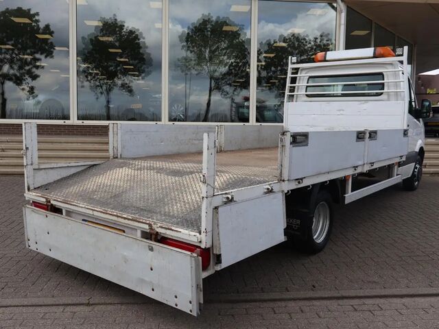 Фольксваген Крафтер 2012 в Европе на Automoto.ua Белый Фольксваген Крафтер, объемом двигателя 1.97 л и пробегом 129 тыс. км за 19366 $, фото 10 на Automoto.ua