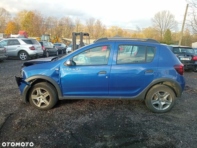 Дачія Sandero StepWay, об'ємом двигуна 1.46 л та пробігом 108 тис. км за 4428 $, фото 7 на Automoto.ua