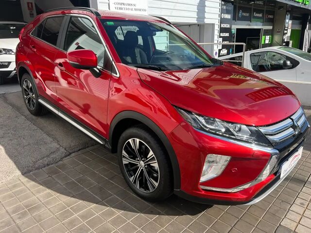 Мицубиси Eclipse Cross 2019 в Европе на Automoto.ua Красный Мицубиси Eclipse Cross, объемом двигателя 1.5 л и пробегом 91 тыс. км за 17995 $, фото 2 на Automoto.ua