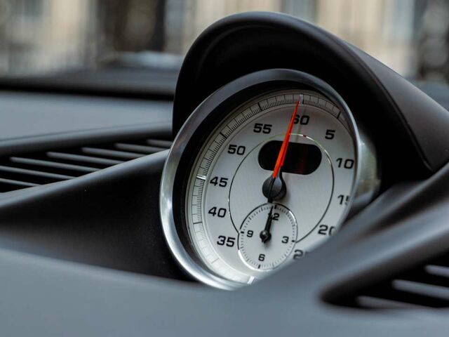 Черный Порше 911, объемом двигателя 3.8 л и пробегом 24 тыс. км за 183082 $, фото 10 на Automoto.ua