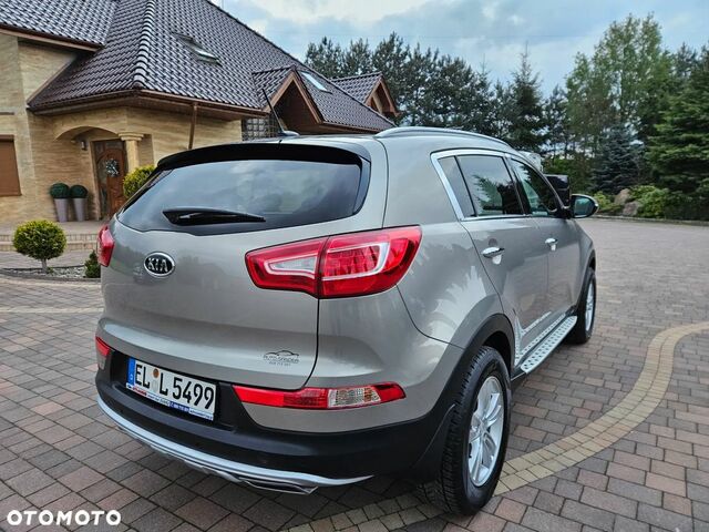 Кіа Sportage, об'ємом двигуна 2 л та пробігом 190 тис. км за 8596 $, фото 11 на Automoto.ua