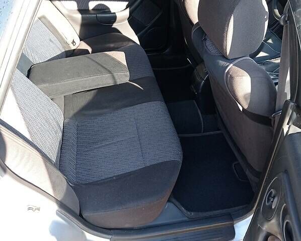 Субару Легаси, Седан 1994 - 1999 II Sedan 2.0i turbo 4 WD