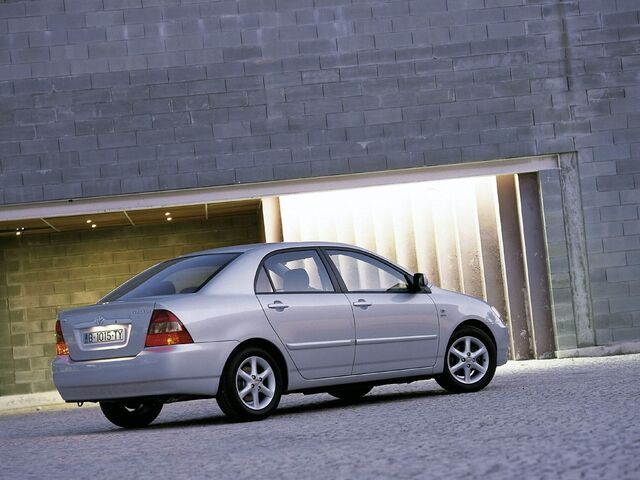 Тойота Королла, Седан 2001 - 2007 (E12) 1.6 i 16V
