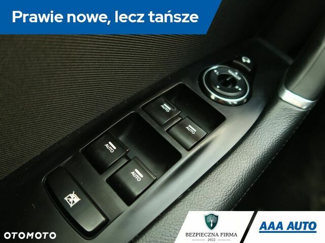 Хендай і40, об'ємом двигуна 1.69 л та пробігом 129 тис. км за 11879 $, фото 22 на Automoto.ua