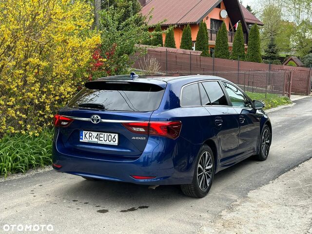 Тойота Авенсис, объемом двигателя 2 л и пробегом 106 тыс. км за 14665 $, фото 1 на Automoto.ua