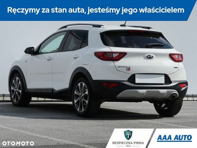 Кіа Stonic, об'ємом двигуна 1.58 л та пробігом 166 тис. км за 10799 $, фото 4 на Automoto.ua