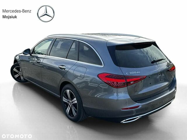 Мерседес Ц-Класс 2023 в Европе на Automoto.ua Серый Мерседес Ц-Класс, объемом двигателя 1 л и пробегом 18 тыс. км за 62352 $, фото 4 на Automoto.ua