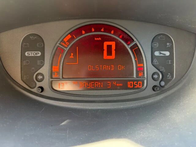 Рено Модус 2012 у Європі на Automoto.ua Срібний Рено Модус, об'ємом двигуна 1.15 л та пробігом 58 тис. км за 4076 $, фото 14 на Automoto.ua