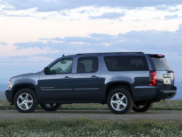 Шевроле Субурбан, Позашляховик / Кросовер 2007 - н.в. (GMT900) 6.0 i V8 16V