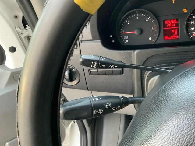 Фольксваген Крафтер 2011 в Европе на Automoto.ua Белый Фольксваген Крафтер, объемом двигателя 1.97 л и пробегом 194 тыс. км за 15470 $, фото 6 на Automoto.ua