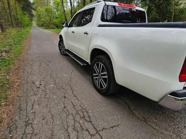 Мерседес X-Class 2017 в Европе на Automoto.ua Белый Мерседес X-Class, объемом двигателя 2.3 л и пробегом 249 тыс. км за 29783 $, фото 2 на Automoto.ua