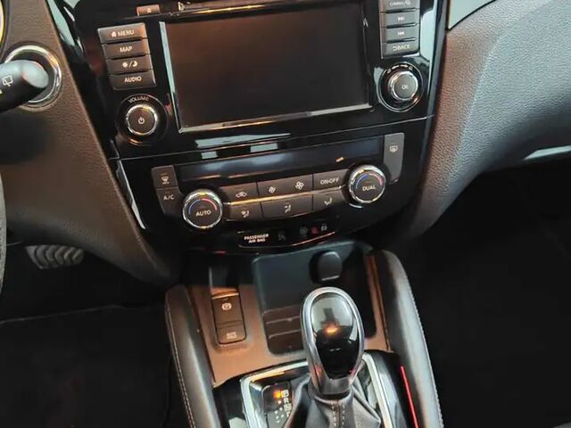 Ниссан Кашкай 2020 в Европе на Automoto.ua Белый Ниссан Кашкай, объемом двигателя 1.46 л и пробегом 122 тыс. км за 18481 $, фото 4 на Automoto.ua