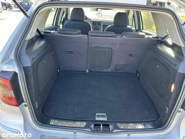 Мерседес Б-клас 2011 у Європі на Automoto.ua Сірий Мерседес Б-клас, об'ємом двигуна 1 л та пробігом 367 тис. км за 4819 $, фото 16 на Automoto.ua